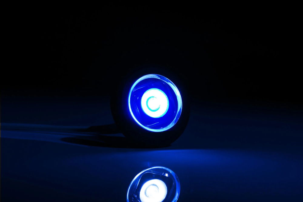 DBG 1-LED Marker Light | 32mm | Blue | Fly Lead | 12/24V - [386.074N]