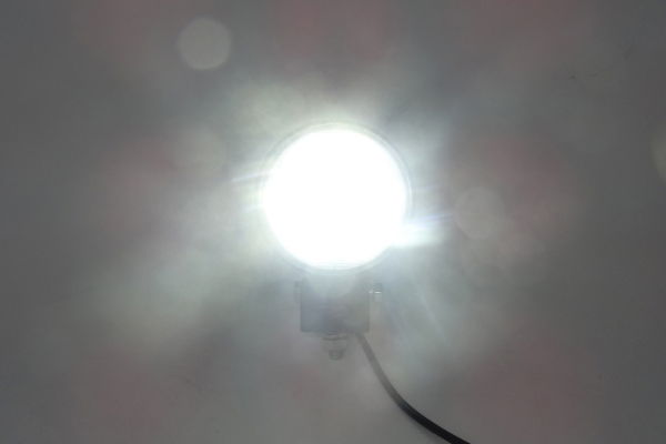 DBG 6-LED Round Work Light | Flood Beam | 2300lm | Fly Lead - [711.055]